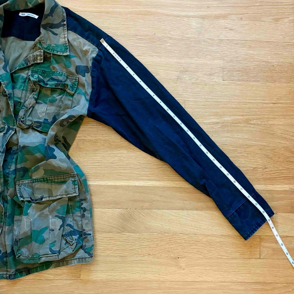 BDG Women’s Camo Field Jacket - Picture 3 of 6